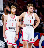 Οριστικό: Εκτός Βεζένκοφ και Γουόκαπ για το Ολυμπιακός - Παναθηναϊκός