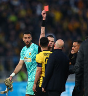 Αποβλήθηκαν Νίκολιτς και Ναλιτζής στις διαμαρτυρίες για το πέναλτι της ΑΕΚ