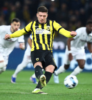 Σπουδαία επέμβαση του Αναγνωστόπουλου σε πέναλτι του Γιόβιτς (video)