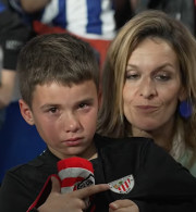 «Η μόνη αγάπη που έχουμε είναι αυτή»: Viral ο δακρυσμένος φίλος της Μπιλμπάο μετά τον αποκλεισμό! (video)