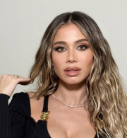 Πολλοί τις χαρακτήρισαν ανάρμοστες - Οι αντιδράσεις για τις αποκαλυπτικές φωτογραφίες της εγκύου Λεότα