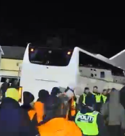 Χαμός στην Σπόρτινγκ μετά την ήττα από την Μπόντο - Οπαδοί την «έπεσαν» στους παίκτες στο πάρκινγκ (video)