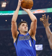 Η εξαιρετική εμφάνιση του Πουλακίδα στη νίκη των Μάβερικς κόντρα στους Καβαλίερς (video)