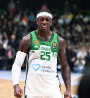 Η... απογείωση του Κέντρικ Ναν μπροστά στον Άντερσον (video)