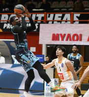 Κολοσσός... Μακ «διέλυσε» τον Προμηθέα στην Πάτρα