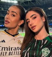 Η παρουσία influencers στο ποδόσφαιρο εξοργίζει ολοένα και περισσότερο τους οπαδούς - «Τι δουλειά έχουν στο γήπεδο;»