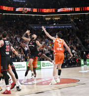 Το χαμένο σουτ του Εβάν Φουρνιε σε νεκρό χρόνο (video)