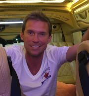 «Έβαζε αλκοόλ στο μπουκάλι του ισοτονικού και έπινε στον πάγκο» - Σοκάρει η αποκάλυψη για πρώην σταρ του ποδοσφαίρου