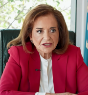 Ντόρα Μπακογιάννη για την ομοιότητα Μαρίκας Μητσοτάκη και Μαρίας Σάκκαρη: «Εχουν το ίδιο γέλιο»