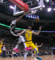 Ο Γιάννης «χόρεψε» την άμυνα των Πέισερς και κατέκτησε το Top 10 του ΝΒΑ (video)