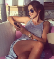 Η καλλονή των γηπέδων - Άφησε την καριέρα στο Χόλιγουντ για χάρη διάσημου ποδοσφαιριστή (photos)