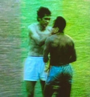 «Εχω τη φανέλα του, είναι άπλυτη ακόμα» - Οταν ο Λουτσέσκου συναντήθηκε με τον Πελέ