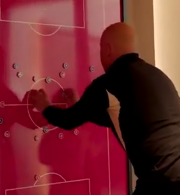 «Είστε σίγουρα προπονητής;»: Ένας 10χρονος «μπλόκαρε» την τακτική του Σλοτ μέσα σε δευτερόλεπτα (video)