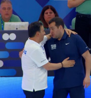 Ο Στεφάνοβιτς είδε την κόκκινη κάρτα κι ο Βλάχος τον ηρέμησε (videos)