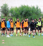 Πάνοπλος ο ΟΦΗ στον Βόλο - Αμφίβολος ο Γκονθάλεθ για τον τελικό