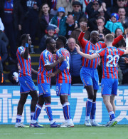 Με «χρυσή αλλαγή» τον Ματετά, η Κρίστας Πάλας νίκησε με ανατροπή στο 93' τη Νιουκάστλ