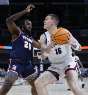 Ο γιος του Πιτίνο επέλεξε έναν Έλληνα - Στο Εξέβιερ ο Νίκος Χιτικούδης