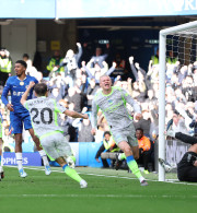Η Μάντσεστερ Σίτι έκανε περίπατο κόντρα στην Τσέλσι και η Premier League παίρνει «φωτιά»