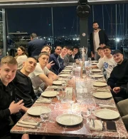 Ο Άλεκ Πίτερς έκανε το τραπέζι στους πρωταθλητές Εφήβους του Ολυμπιακού