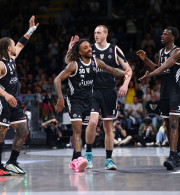 Στο «σφυρί» η Βίρτους Μπολόνια: «Ακούμε οποιαδήποτε πρόταση εξαγοράς...»