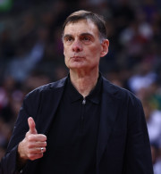 Μπαρτζώκας: «Θα είναι μια σκληρή σειρά με τη Μονακό - Η επαφή του Βεζένκοφ με το καλάθι είναι παροιμιώδης»