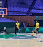 Πανέτοιμη η ΑΕΚ για τον τελικό του BCL - Ο Αρσενόπουλος το έβαλε από το κέντρο (video)