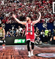 Διεθνής αποθέωση για την κυριαρχική εμφάνιση του Ολυμπιακού στον ημιτελικό - Τι αναφέρουν τα ξένα μέσα