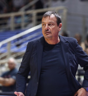 Αταμάν: «Ξέρετε με πόσους ξένους παίζει ο Ολυμπιακός στο πρωτάθλημα, έχει τεράστιο πλεονέκτημα»