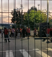 Πάνω από 2000 φίλοι του Ολυμπιακού διασκορπισμένοι χωρίς εισιτήρια εκτός γηπέδου
