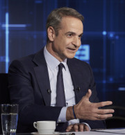 Ο Μητσοτάκης άλλαξε ώρα σε εκδήλωση για να δει το Ολυμπιακός-Παναθηναϊκός: «Δεν χάνεται…» (video)