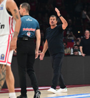 Ο Αθλητικός Δικαστής κάλεσε σε απολογία τον Αταμάν για το... σακάκι του