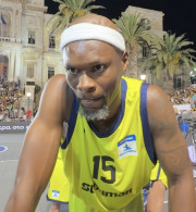 Πέτγουεϊ σε άπταιστα ελληνικά στο Athletiko: «Τώρα είμαι DJ, το μπάσκετ όμως είναι η ζωή μου»