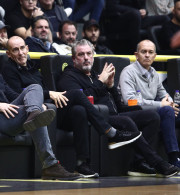 Απαγόρευση εισόδου στον πρόεδρο του Αμαρουσίου για έναν μήνα