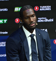 Το σενάριο αποδέσμευσης του Χέιζ-Ντέιβις από τους Μπακς