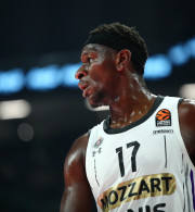 Μπόνγκα ο περιζήτητος: Η Παρτίζαν απέρριψε τέσσερις προτάσεις από το NBA για τον Γερμανό άσο