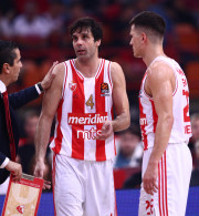 Επιστρέφει ο Μίλος Τεόντοσιτς στον Ερυθρό Αστέρα