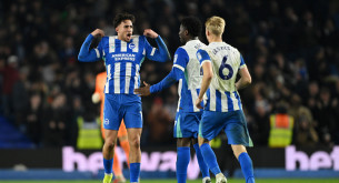 Παγκόσμια «υπόκλιση» σε Κωστούλα, Καρέτσα και Τζίμα - Η τεράστια άνοδος των διεθνών σε αριθμούς