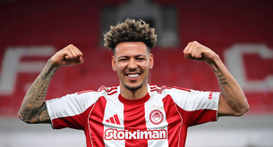 Έτοιμος και ο Κλέιτον με το «19» στη φανέλα