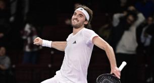 Ο Τσιτσιπάς πήρε τη νίκη κόντρα στον Ντε Μινόρ και προκρίθηκε στους «32» του Μαϊάμι