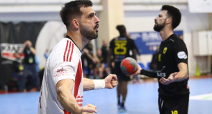 Οι πανηγυρισμοί του Ολυμπιακού για την κατάκτηση του Κυπέλλου Ελλάδας κόντρα στην ΑΕΚ (video)