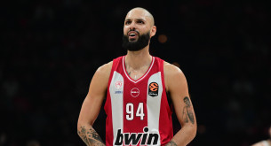 Φουρνιέ: «Δεν υπάρχει τίποτα ανάμεσα σε μένα και τον Μπαρτζώκα, τον αγαπώ»