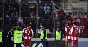 Προβληματισμένοι οι παίκτες του Ολυμπιακού, άκουσαν τα παράπονα του κόσμου