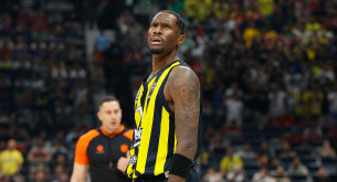 Αυτόν τον αριθμό θα φοράει ο Χέιζ-Ντέιβις στον Παναθηναϊκό