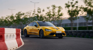 Το supercar Xiaomi SU7 Ultra στο Gran Turismo 7 (video)