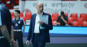 «Καρφιά» του προπονητή της Κηφισιάς: «Συγχαρητήρια στον Ολυμπιακό, έπαιξε κανονικό παιχνίδι σε αντίθεση με άλλα φιλικά»