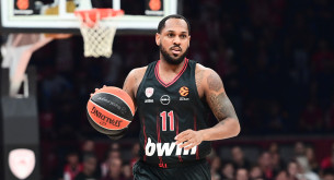 Η δωδεκάδα του Ολυμπιακού για το ματς με την Παρί απόντος του Βεζένκοβ