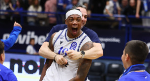 Το καλάθι του Έντλερ-Ντέιβις που έδωσε τη νίκη στον Ηρακλή κόντρα στον Παναθηναϊκό (video)