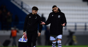 Εξαιρετικά αμφίβολος ο Γιακουμάκης για το ντέρμπι με τον Ολυμπιακό