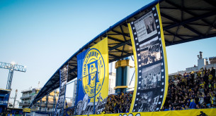 Η επετειακή φανέλα του Παναιτωλικού - Εντυπωσιακές εικόνες από τα 100 χρόνια (photos & videos)