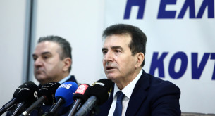 Χρυσοχοΐδης: «Υπάρχουν ενδείξεις οπαδικού υπόβαθρου στη δολοφονία του Κλεομένη»